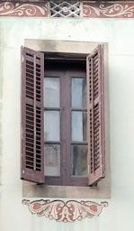 FINESTRA CARRER SANT JOAQUIM 42 MATARO