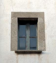 FINESTRA CARRER SANT AGUSTI MATARO