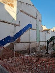 SOLAR CARRER VELAZQUEZ MATARO