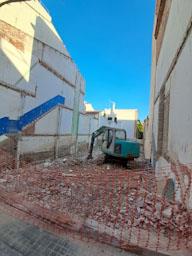 SOLAR CARRER VELAZQUEZ MATARO