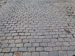 LLAMBORDA-ADOQUI MATARO