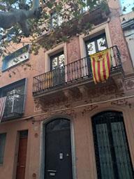 ESGRAFIATS CARRER D´ARGENTONA MATARO 
