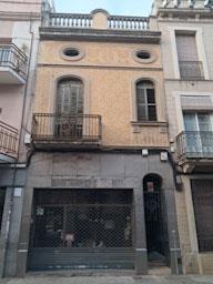 ESGRAFIATS CARRER D´ARGENTONA MATARO 
