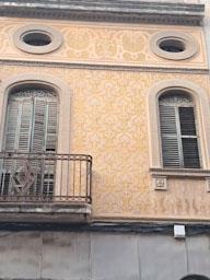 ESGRAFIATS CARRER D´ARGENTONA MATARO 
