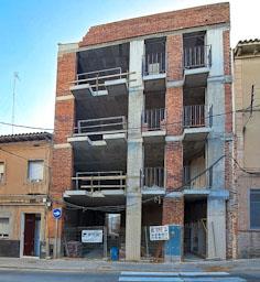 CASA ENDERROCADA CARRER SANT ISIDOR MATARO 
OBRA NOVA 2025