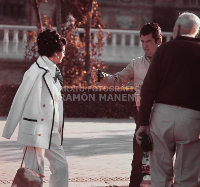 PLAÇA ESPAÑA TURISTES