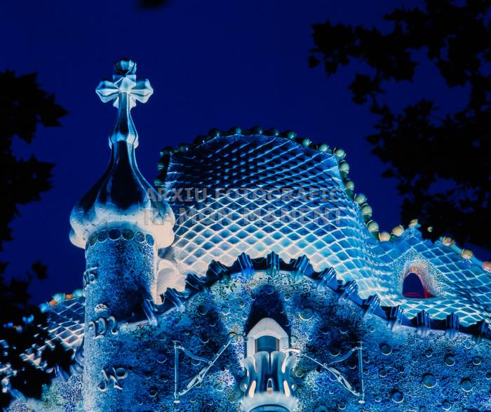 CASA BATLLO GAUDI S XX FAÇANA