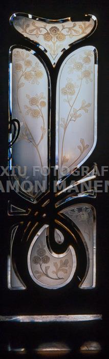 CERCLE DEL LICEU PORTA AMB VIDRE GRAVAT