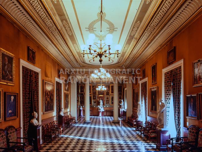 ACADEMIA DE BELLES ARTS SANT JORDI