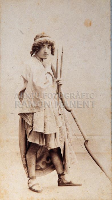 FIGURI PER TEATRE ADRIA GUAL 
INSTITUT DEL TEATRE