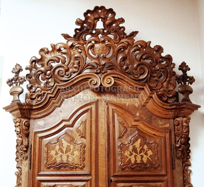 ARMARI INCRUSTACIONS S XVIII 
CASTELL DE PERELADA