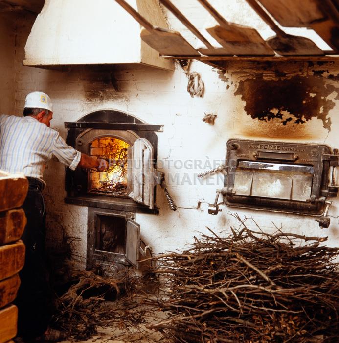 FORN DE PA A BERBEGAL (HUESCA)