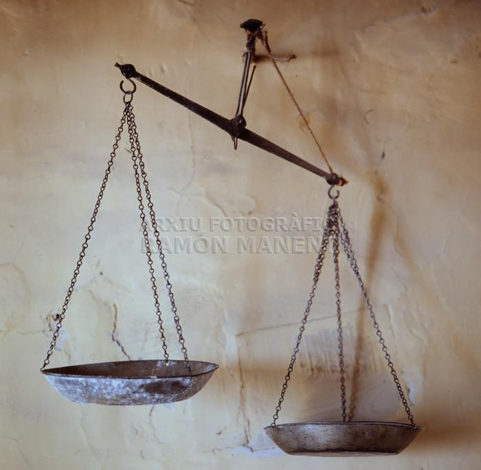 FORN DE PA A RIOFRIO (AVILA)
BALANZA