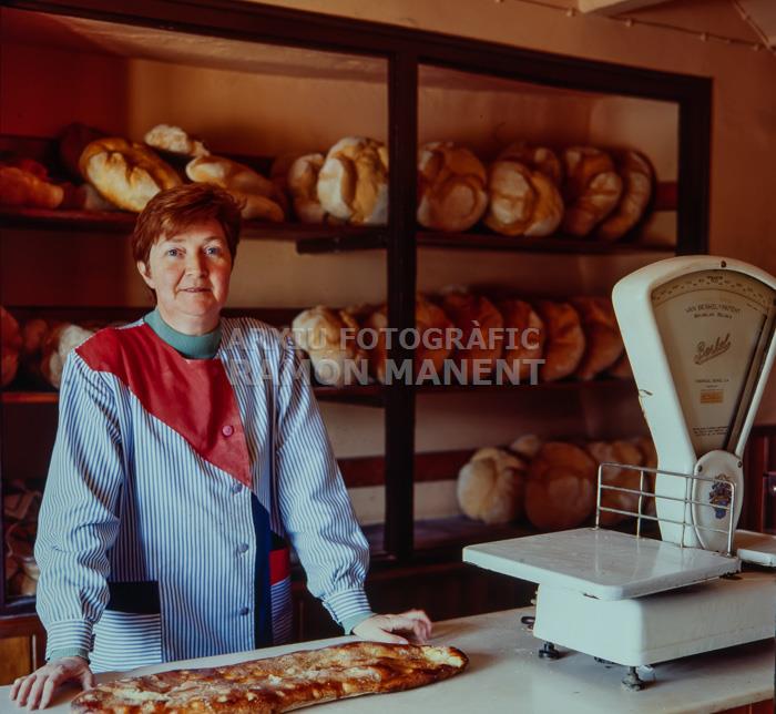FORN DE PA HOSTALETS D`EN BAS (GIRONA)