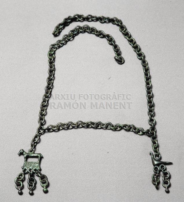 PENJOLL IBÈRIC NECRÒPOLIS DE MIANES 
MUSEU DEL MONTSIÀ