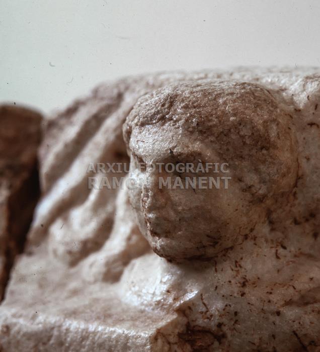 ALTAR DEDICAT A MITRA PROCEDENT DE CAN MODOLELL CABRERA 
MUSEU DE MATARO