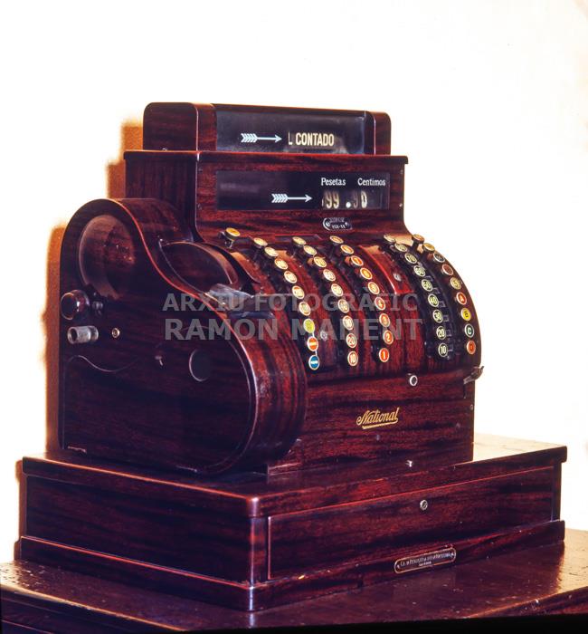 MÀQUINA REGISTRADORA -NATIONAL-
C P