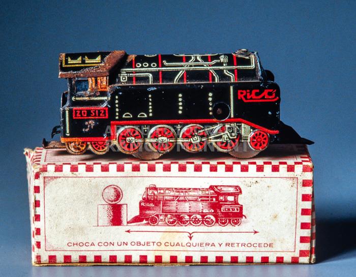 JOGUINA -MÀQUINA DE TREN RICO-
C P