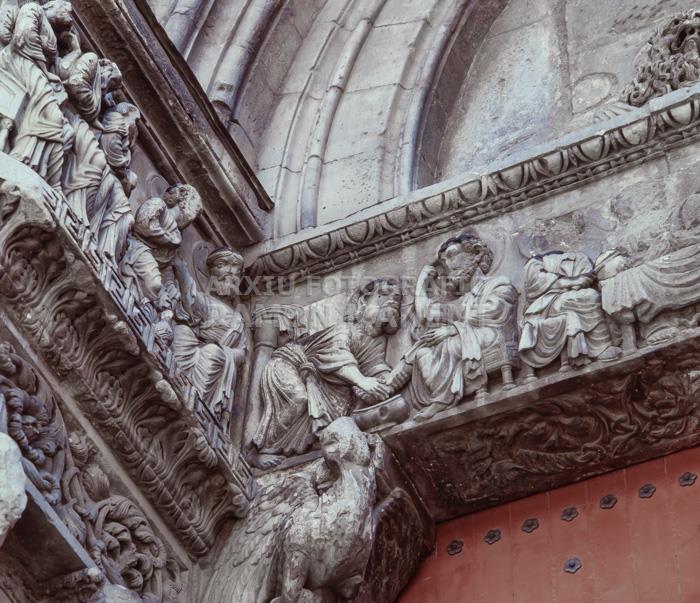 ST GILLES DU GARD S XII 
SANT JAUME EL MAJOR I SANT PAU