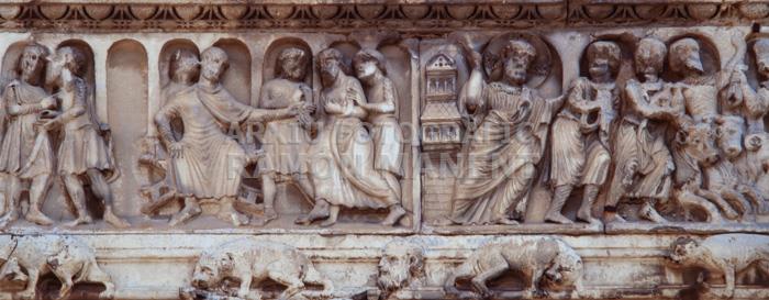 ST GILLES DU GARD S XII 
JESUS FENT FORA ELS MERCADERS DEL TEMPLE