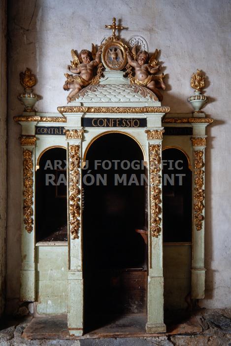 CONFESSIONARI S XVII 
ESGLESIA PARROQUIAL
