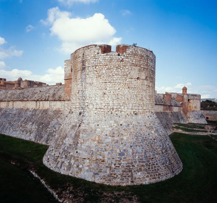 CASTELL DE SALSES S XVI