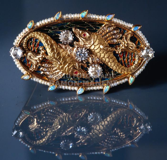 AGULLA AMB PEIXOS ÑÑUIS MASRIERA 
C P