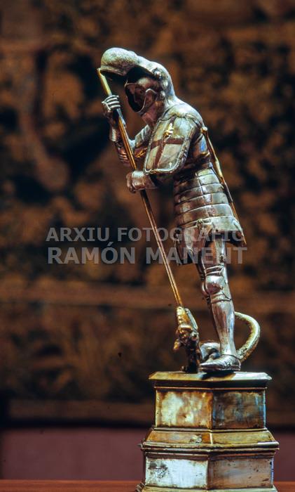 ESTATUETA ST JORDI S XV 
PALAU DE LA GENERALITAT