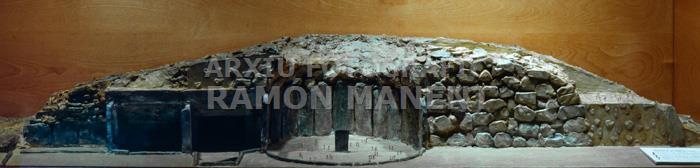 TOMBA DE LOS MILLARES ALMERIA MAQUETA 
M A C