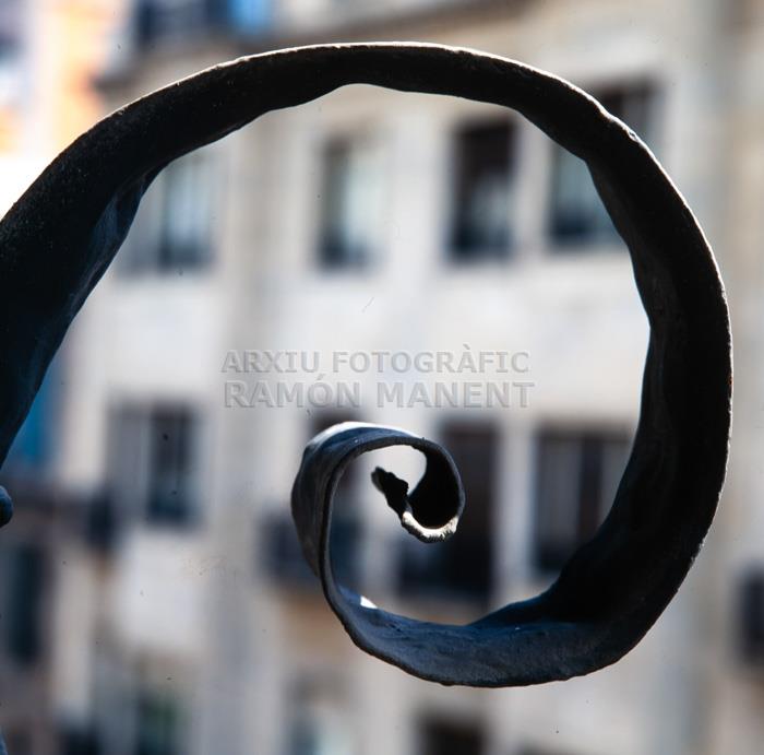 CASA MILÀ -LA PEDRERA-DETALL FORJAT BALCONS