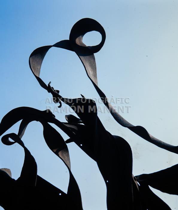 LA PEDRERA BALCONS 
DETALL BARANA