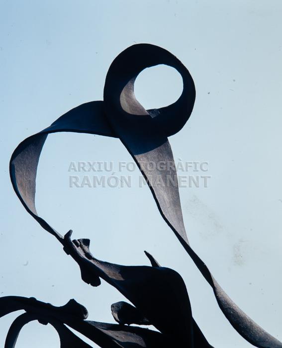 LA PEDRERA BALCONS 
DETALL BARANA