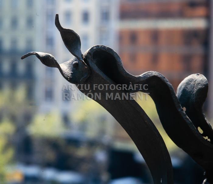 LA PEDRERA BALCONS 
DETALL BARANA