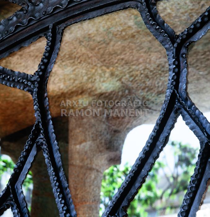 LA PEDRERA REIXA FAÇANA PASSEIG DE GRÀCIA