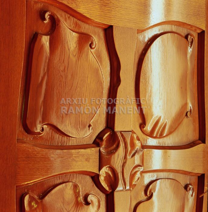 LA PEDRERA PORTA ESCALA INTERIOR PATI PASSEIG DE GRÀCIA