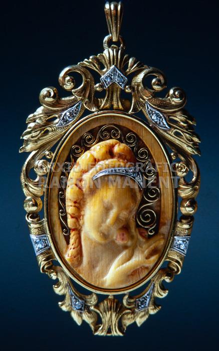 PENJOLL FUSET I GRAU 
C P