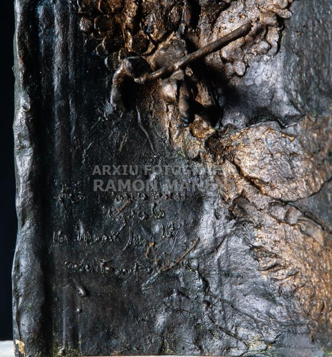 -ESCULTURA- APEL LES FENOSA 
C P