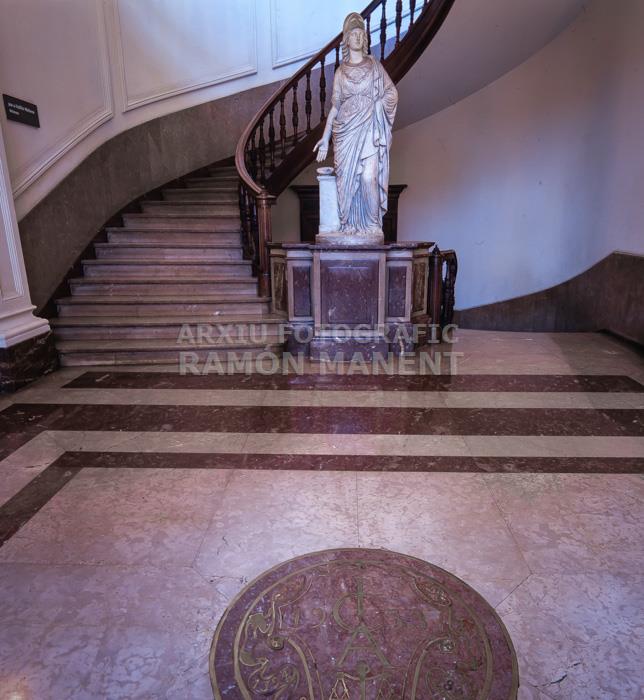 COL LEGI ADVOCATS VESTIBUL