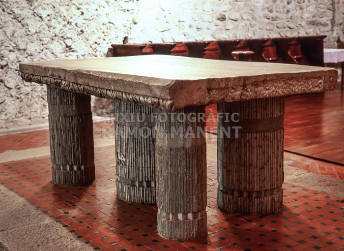 ARA ALTAR ST MQUEL DE CUIXA