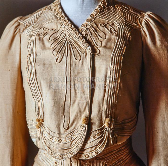 VESTIT SASTRE FEMENI 1905 T N : 88137 
MUSEU DE LA INDUMENTARIA