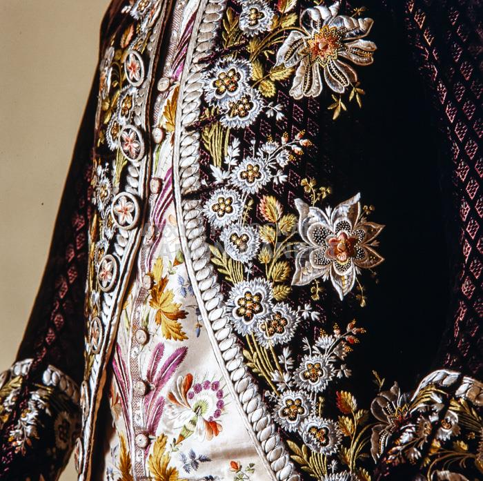 TERN MASCULI DE SEDA S XVIII N: 88186 
MUSEU DE LA INDUMENTARIA