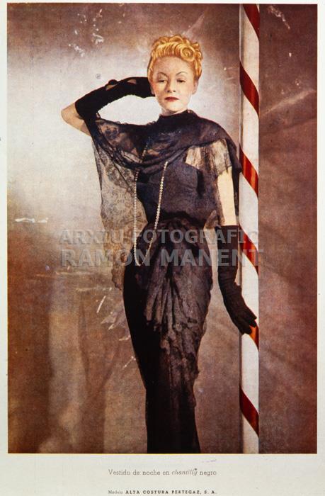 REVISTA -ALTA COSTURA-
VESTIT DE PERTEGAZ 
I M H B