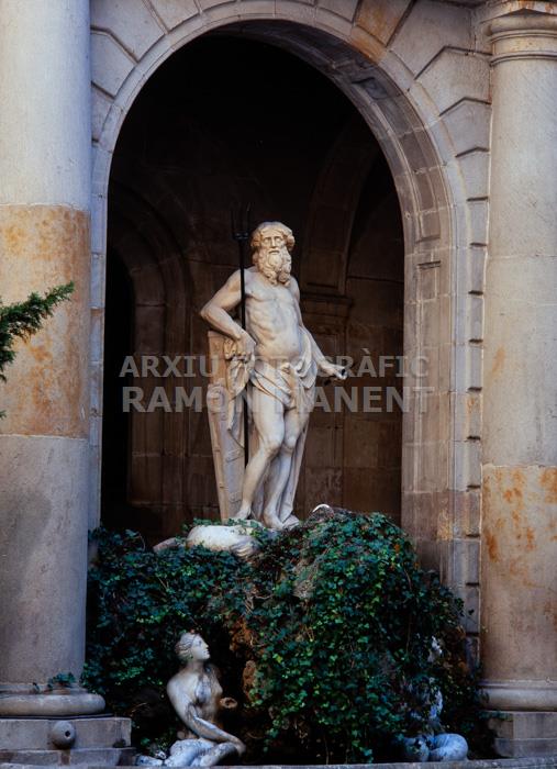 NEPTU NICOLAU TRAVE PATI DE LLOTJA