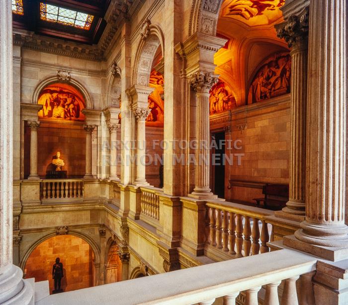 LLOTJA DEL TRENTENARI DE LA CASA DE LA CIUTAT (AJUNTAMENT)