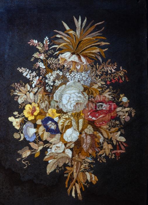 BLONDA POLICROMA S XIX FLORS 
MUSEU DE LA INDUMENTARIA
