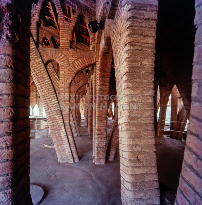 BODEGA COOPERATIVA DE PINELL DE BRAI 
MODERNISME