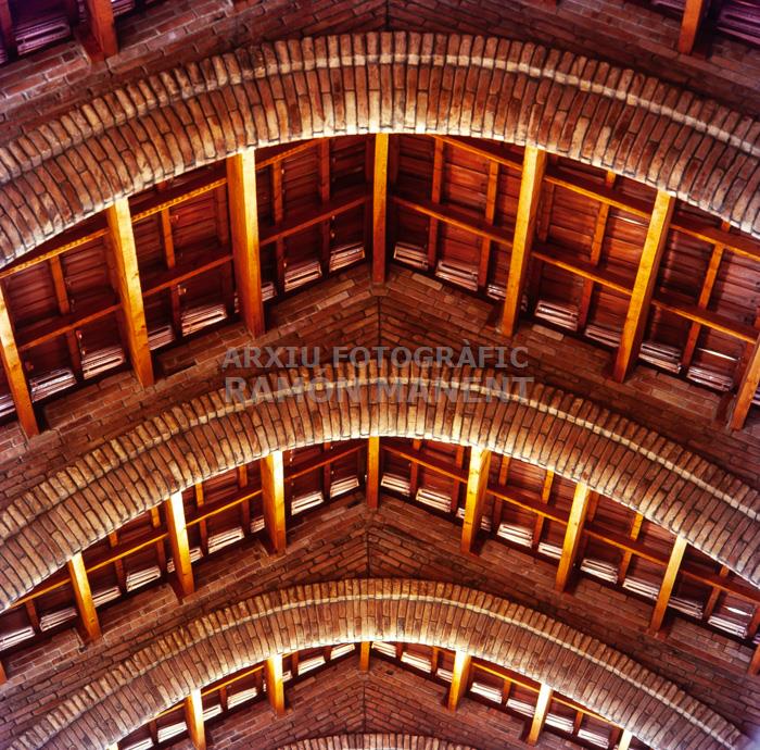 BODEGA COOPERATIVA DE PINELL DE BRAI 
MODERNISME