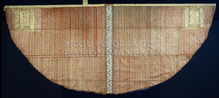CAPA PLUVIAL ST VALERI XII DEL TERN DE SANT VALERI 
MUSEU INDUMENTARIA