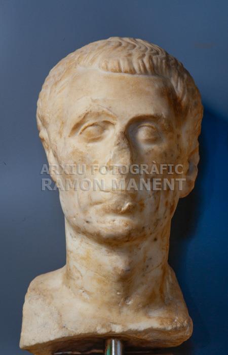 RETRAT DE MARBRE ÈPOCA AUGUSTA TORRE LLAUDER 
MUSEU DE MATARO