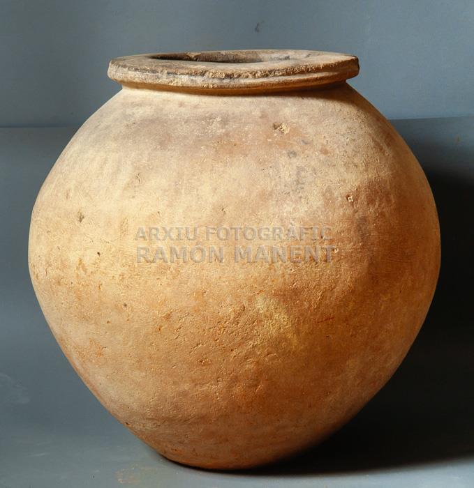 DOLIA ROMANA ENMAGATZEMAR ALIMENTS 
MUSEU DE MATARO